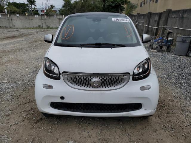 VIN WMEFJ5DA6GK061540 2016 Smart Fortwo no.5