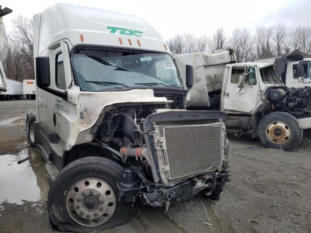 Lot #2455241432 2022 FREIGHTLINER CASCADIA 1 salvage car