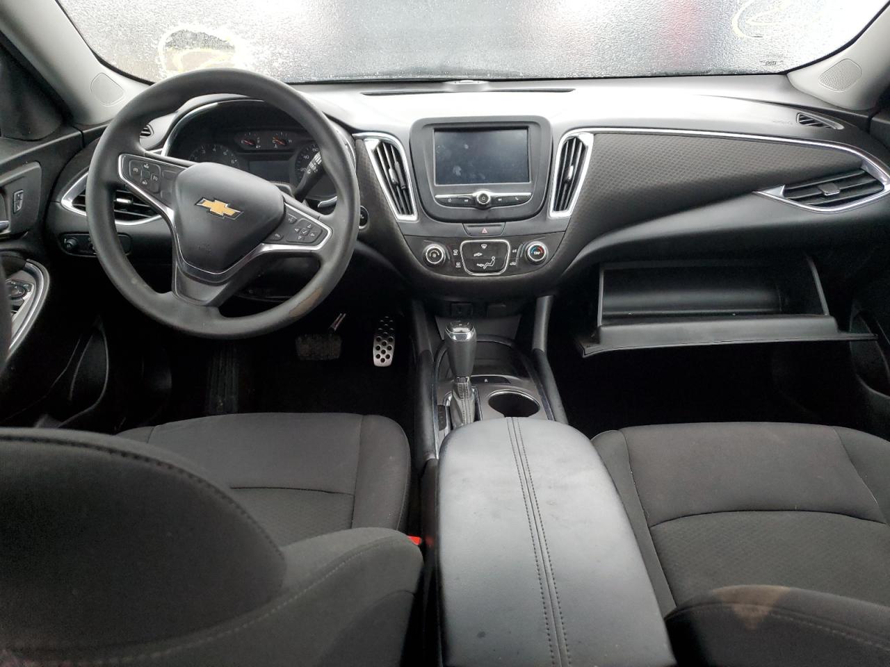 1G1ZE5ST7HF147401 2017 Chevrolet Malibu Lt