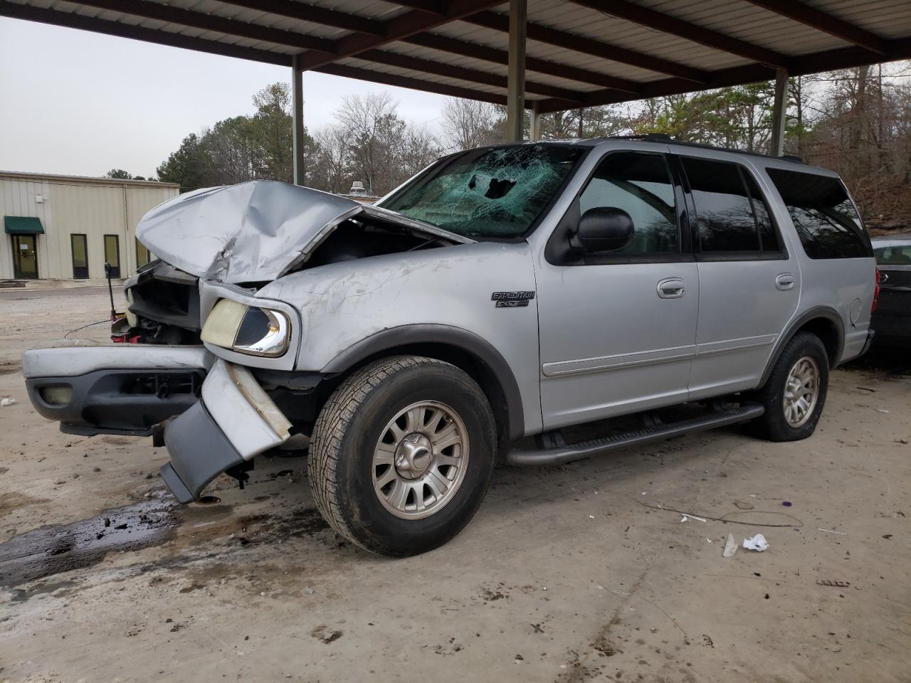 1FMRU15W32LA23915 2002 Ford Expedition Xlt