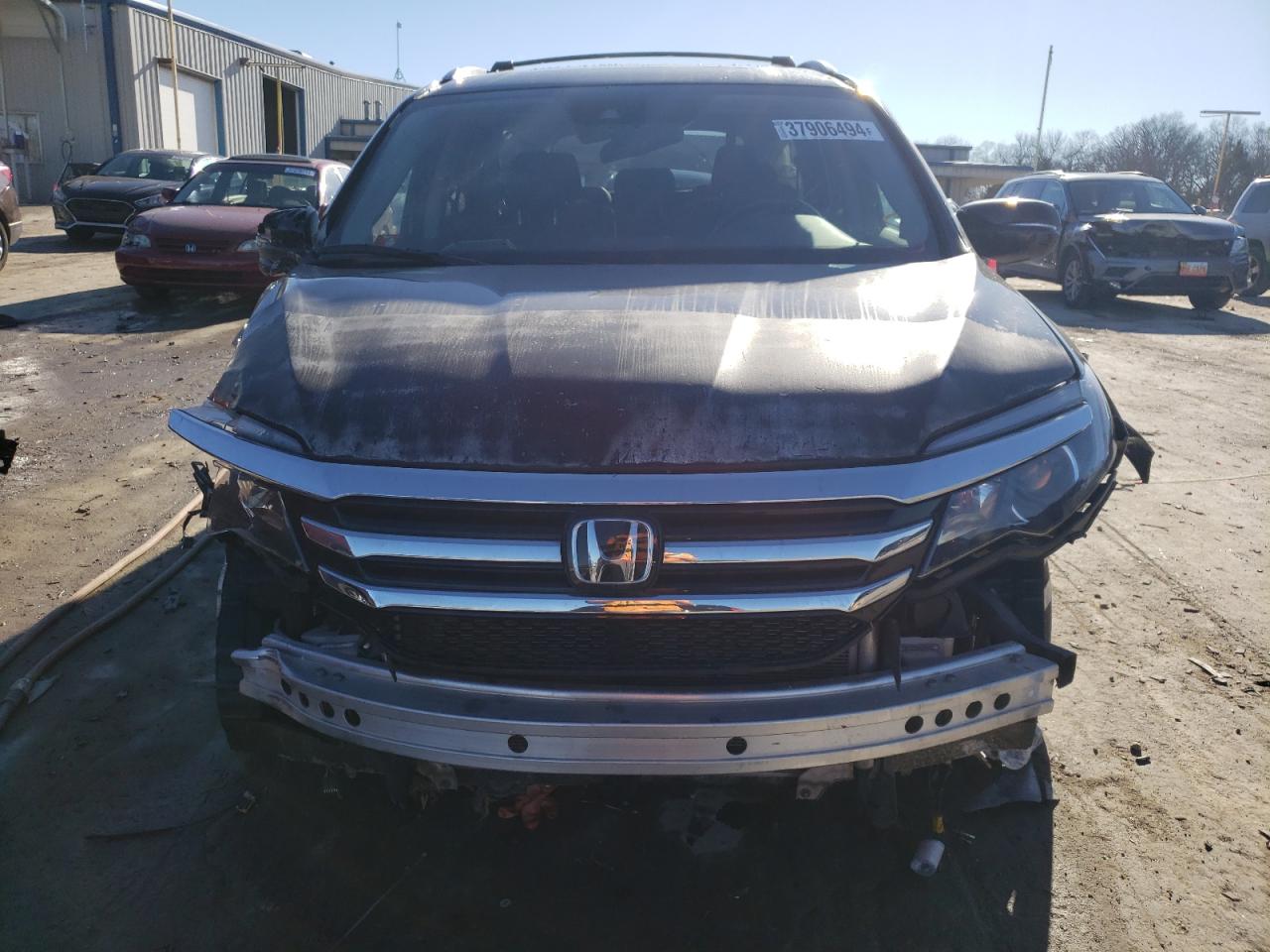 VIN: 5FNYF6H96GB081475 2016 HONDA PILOT