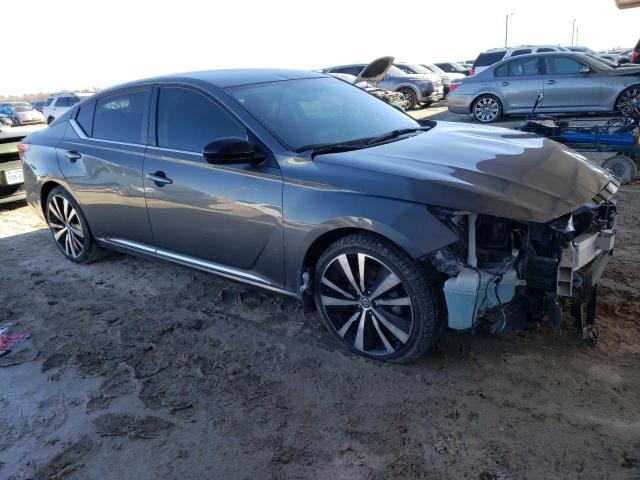 VIN 4T1B11HK3JU634068 2018 Toyota Camry, SE no.4