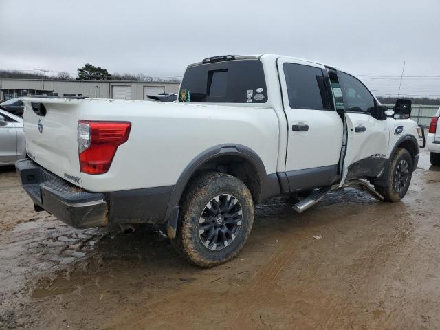 VIN 1N6AA1E5XHN570269 2017 NISSAN TITAN no.3