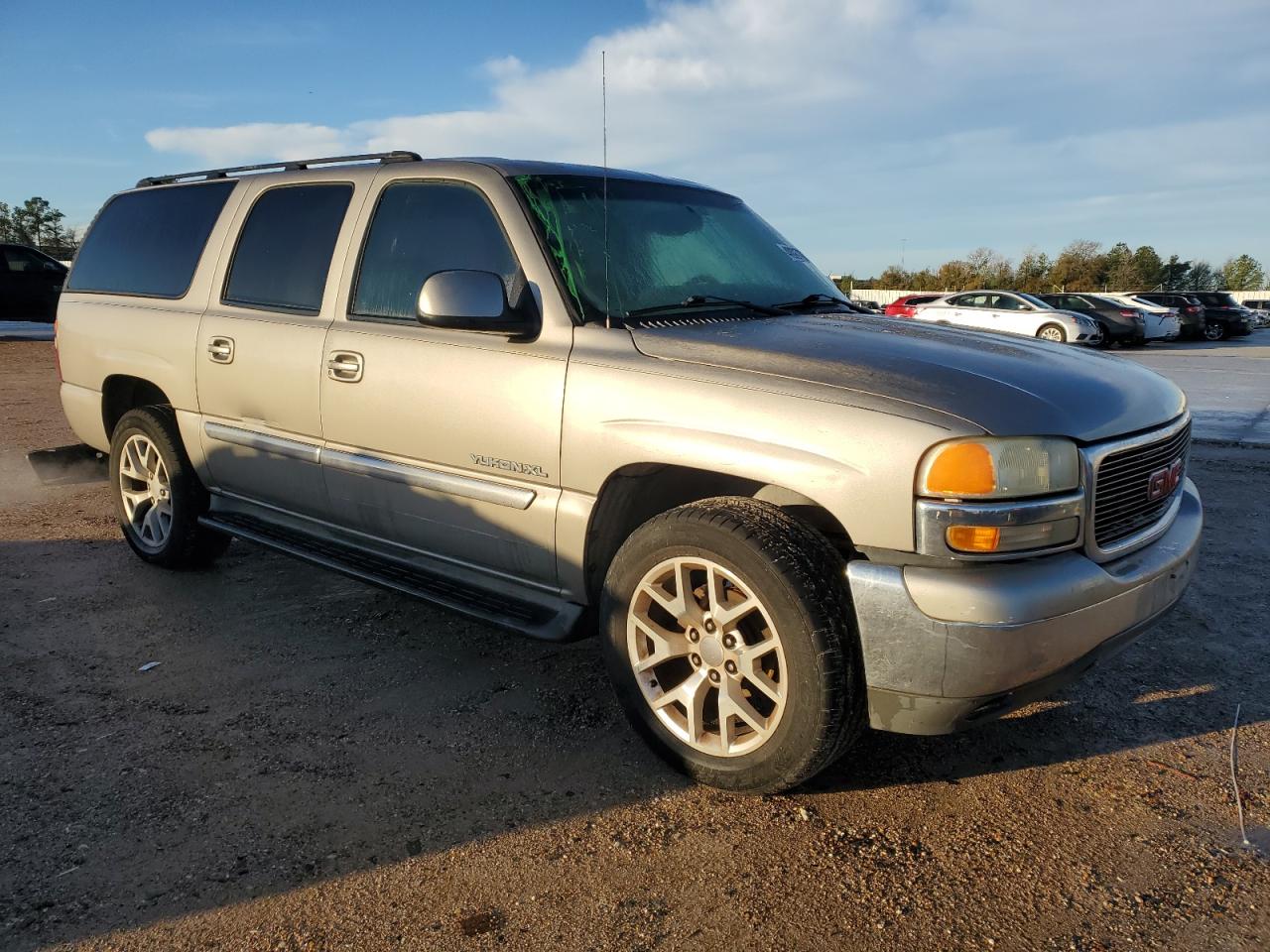 1GKEC16Z73J180170 2003 GMC Yukon Xl C1500