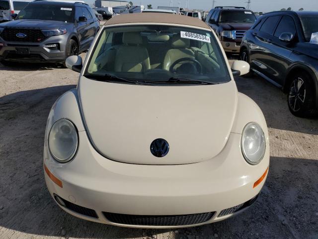 2007 Volkswagen New Beetle Convertible Option Package 2 VIN: 3VWSF31Y07M421881 Lot: 40858534