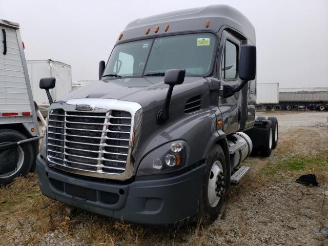 Lot #2329882817 2018 FREIGHTLINER CASCADIA 1 salvage car