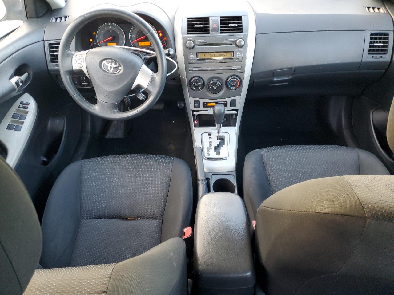 2T1BU4EE0AC435522 2010 Toyota Corolla Base