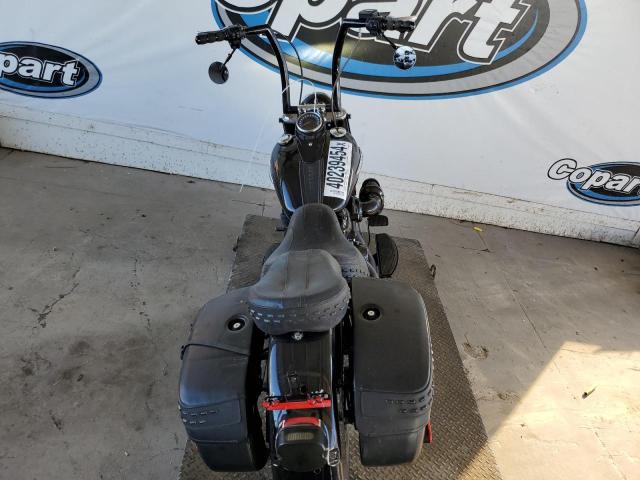 2018 HARLEY-DAVIDSON FLHC HERIT 1HD1YAJ14JC059464