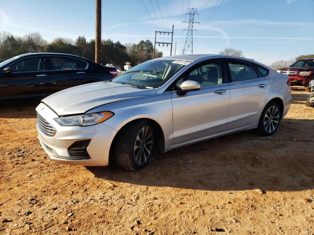 Lot #2524316978 2019 FORD FUSION SE salvage car