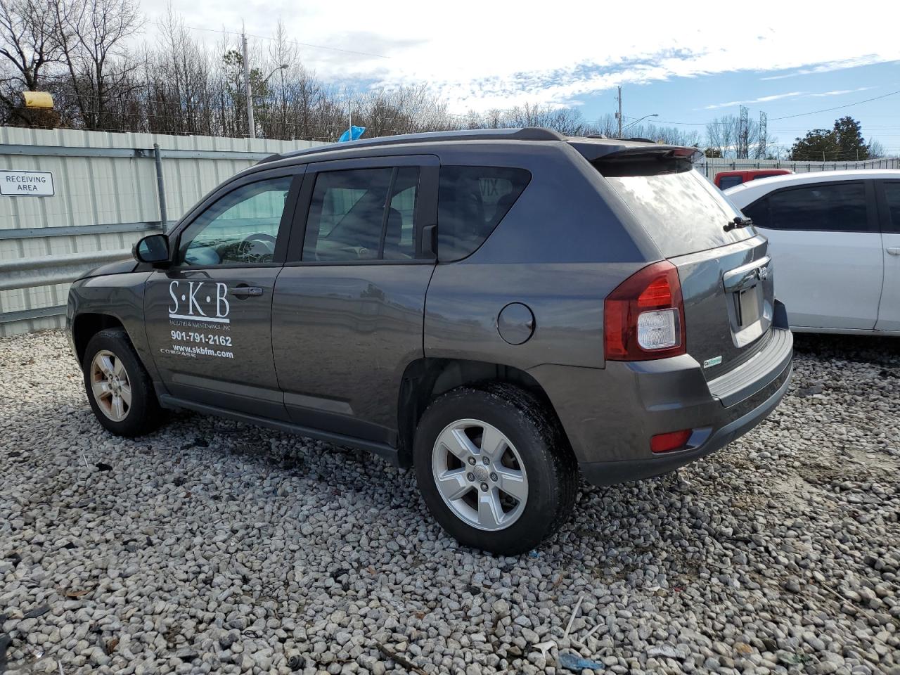 1C4NJCEA3GD665810 2016 Jeep Compass Latitude