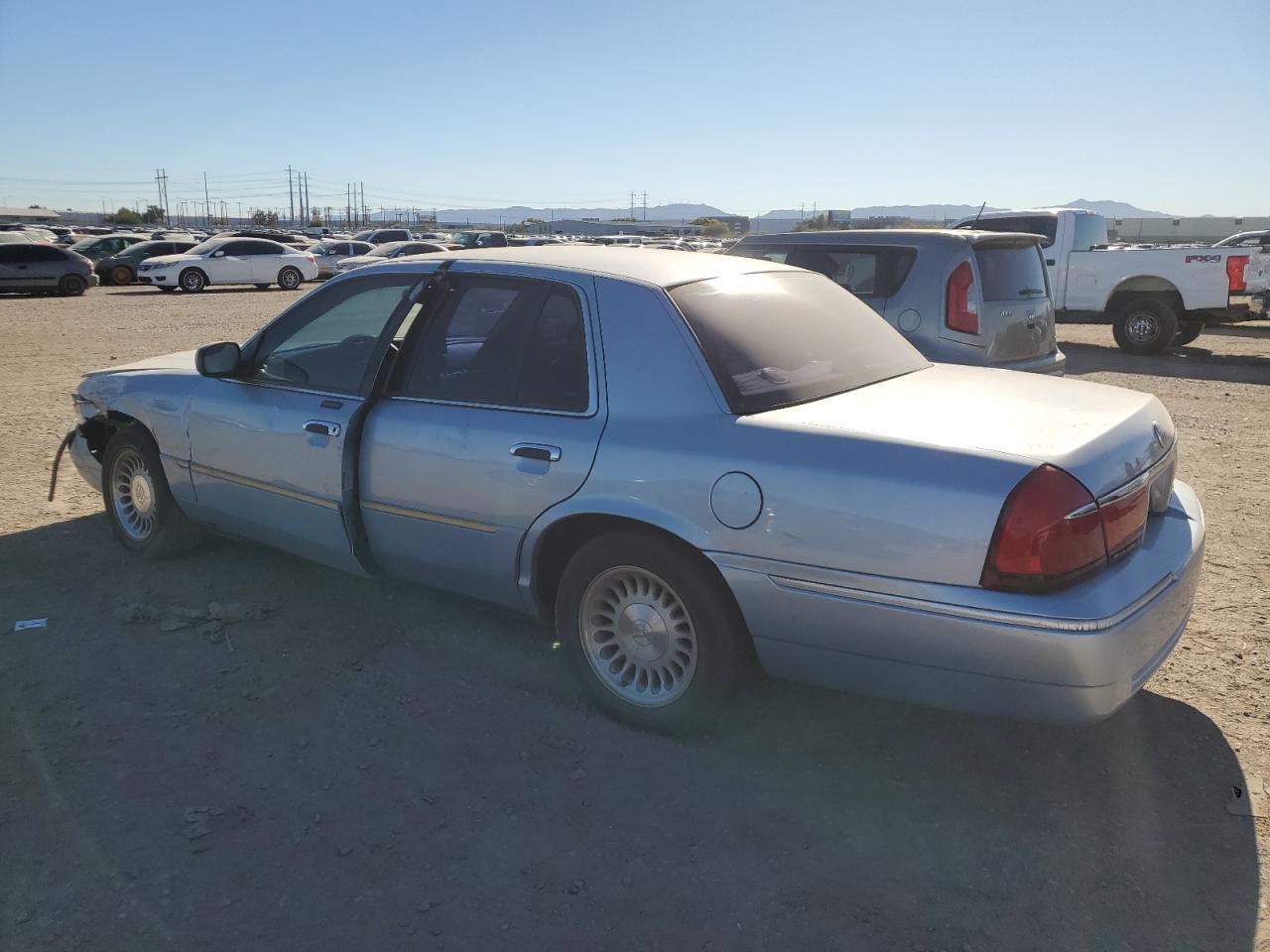 2MEFM75W51X658354 2001 Mercury Grand Marquis Ls