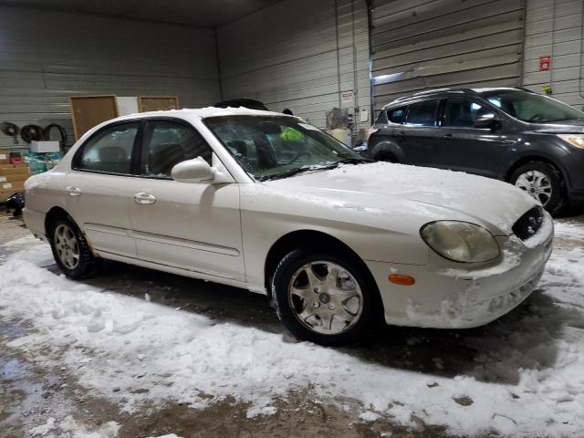 KMHWF35V11A394582 2001 Hyundai Sonata Gls