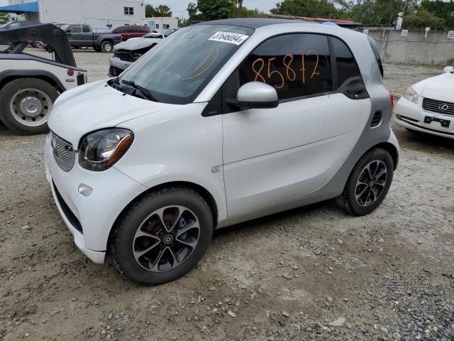 VIN WMEFJ5DA6GK061540 2016 Smart Fortwo no.1