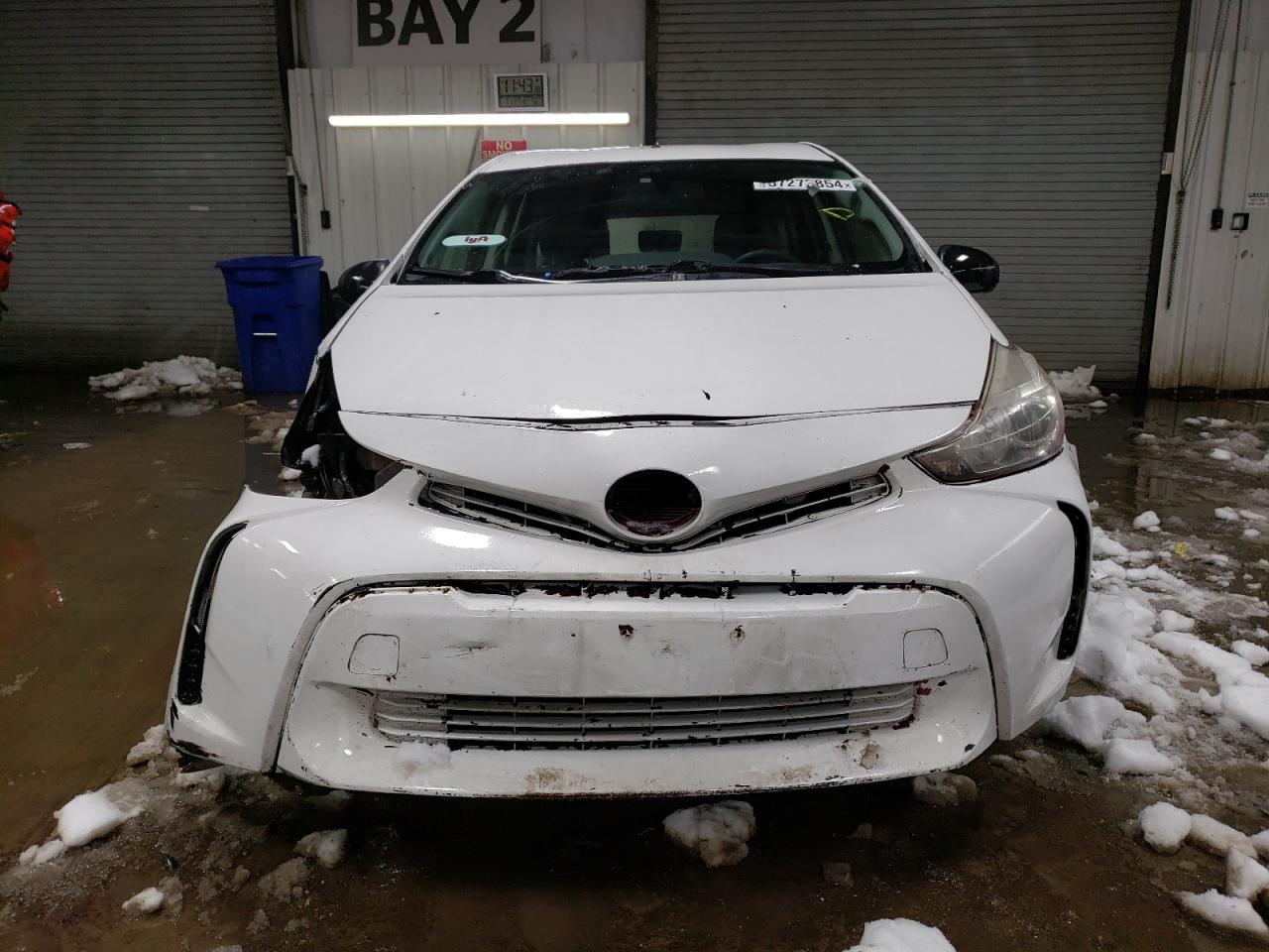 Lot #2811655041 2016 TOYOTA PRIUS V