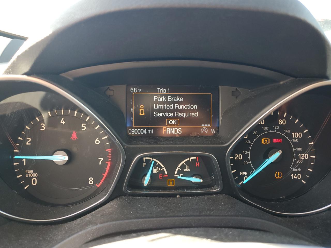 VIN: 1FMCU9G96HUC07549 2017 FORD ESCAPE