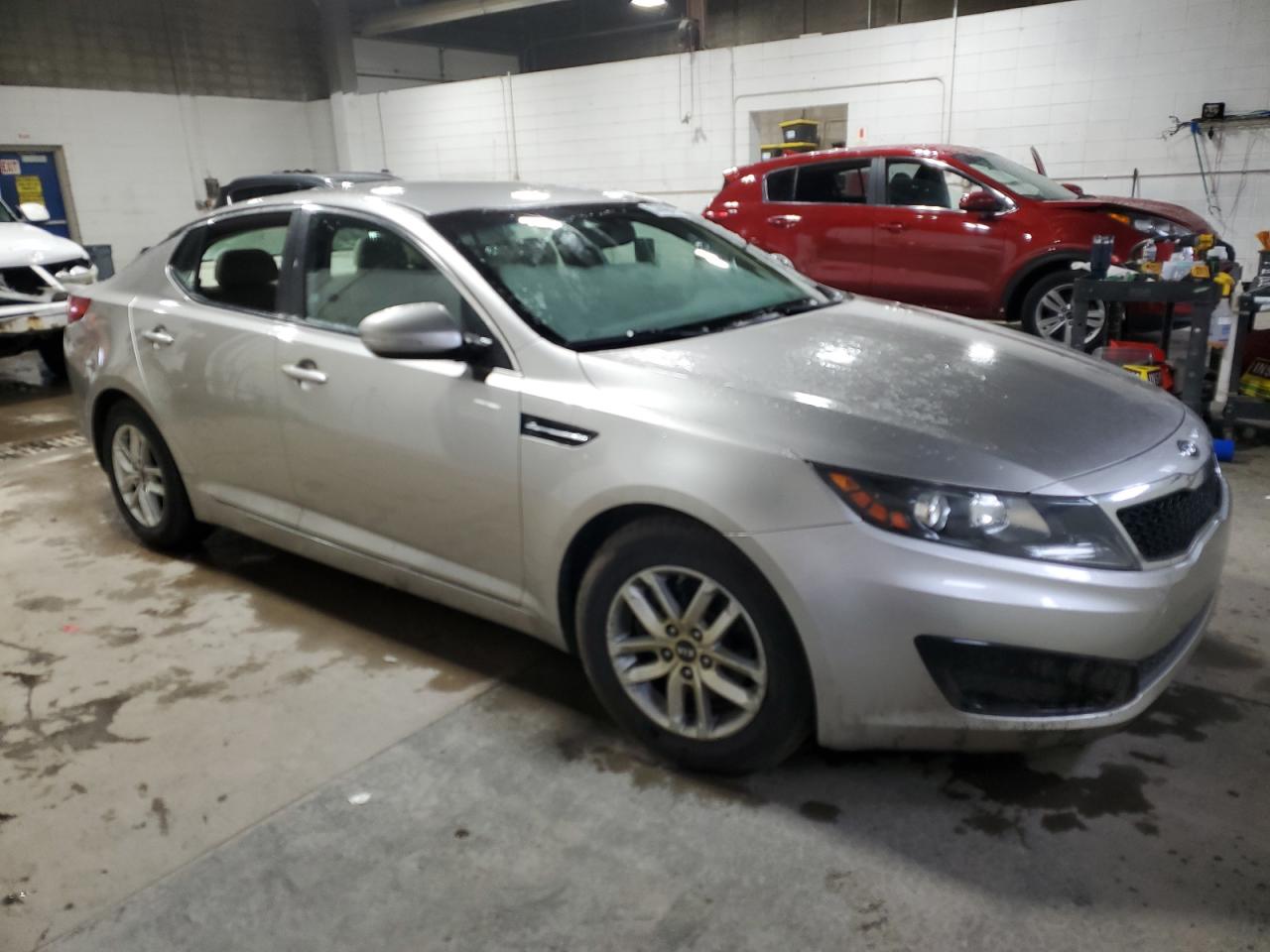 KNAGM4A70B5072275 2011 Kia Optima Lx