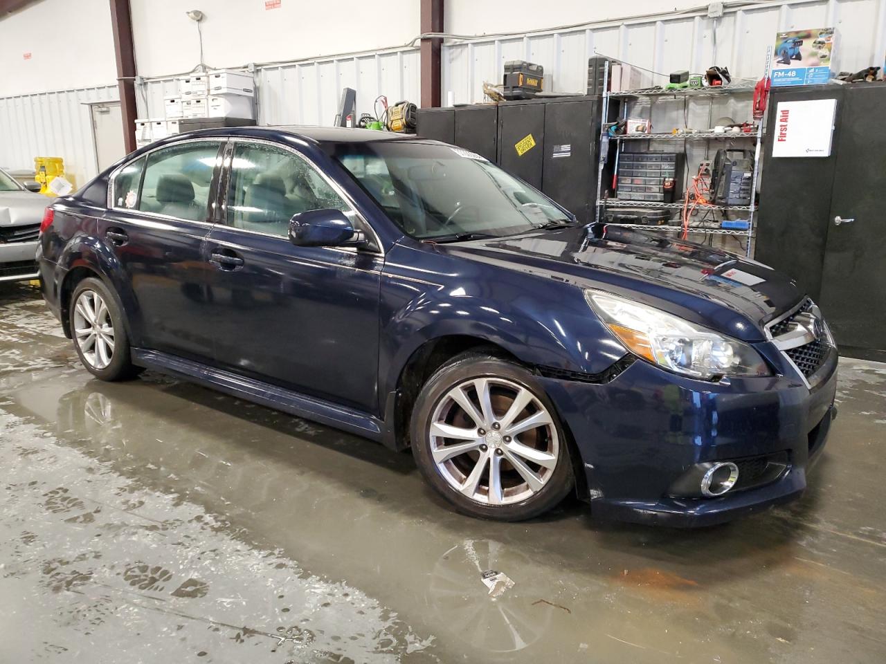 2013 Subaru Legacy 2.5I Limited vin: 4S3BMBK63D3017812