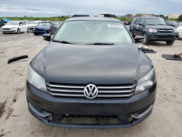 1VWBH7A38DC064677 | 2013 Volkswagen passat se