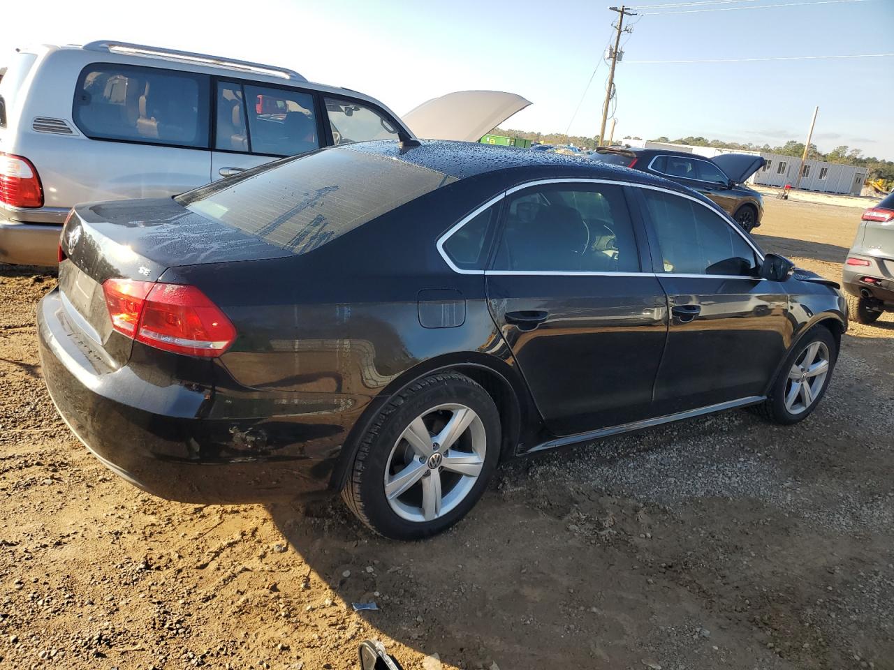 1VWBH7A39DC052571 2013 Volkswagen Passat Se