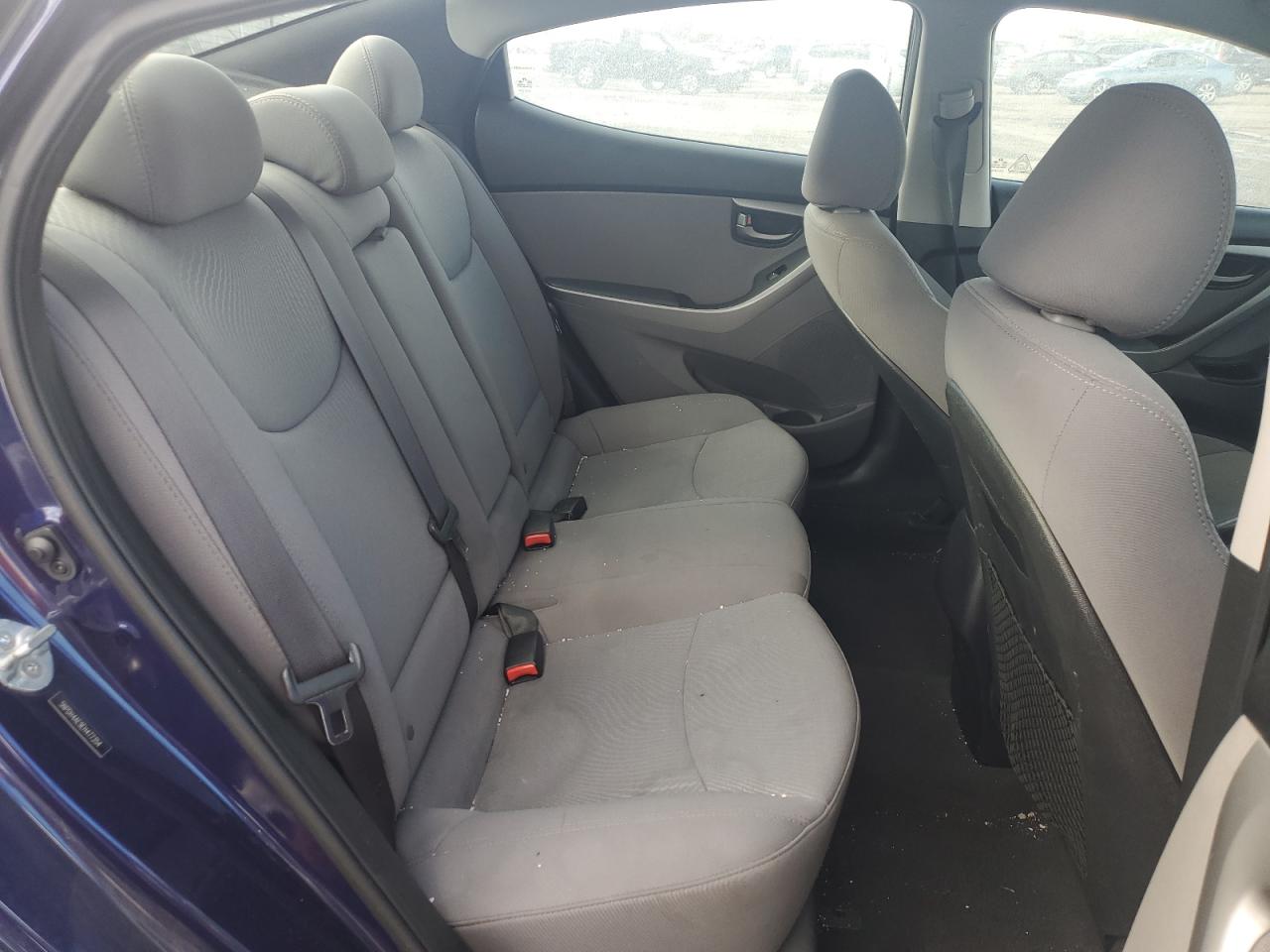 5NPDH4AE9EH477354 2014 Hyundai Elantra Se