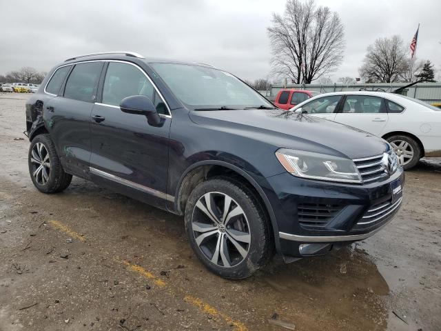 2017 VOLKSWAGEN TOUAREG WO WVGRF7BP5HD000164