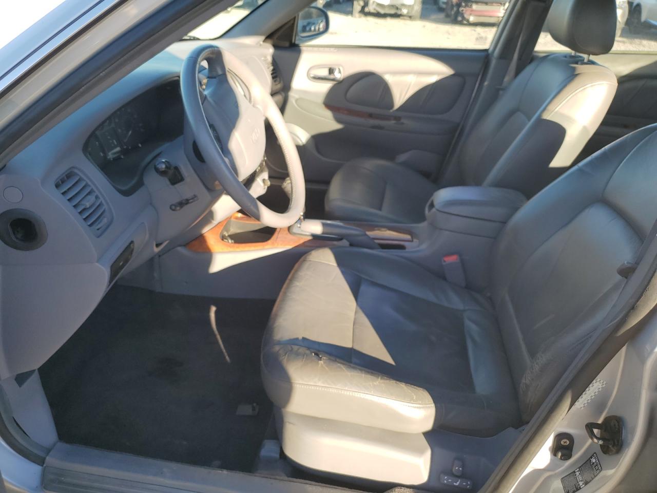 KNAGD124115088812 2001 Kia Optima Magentis