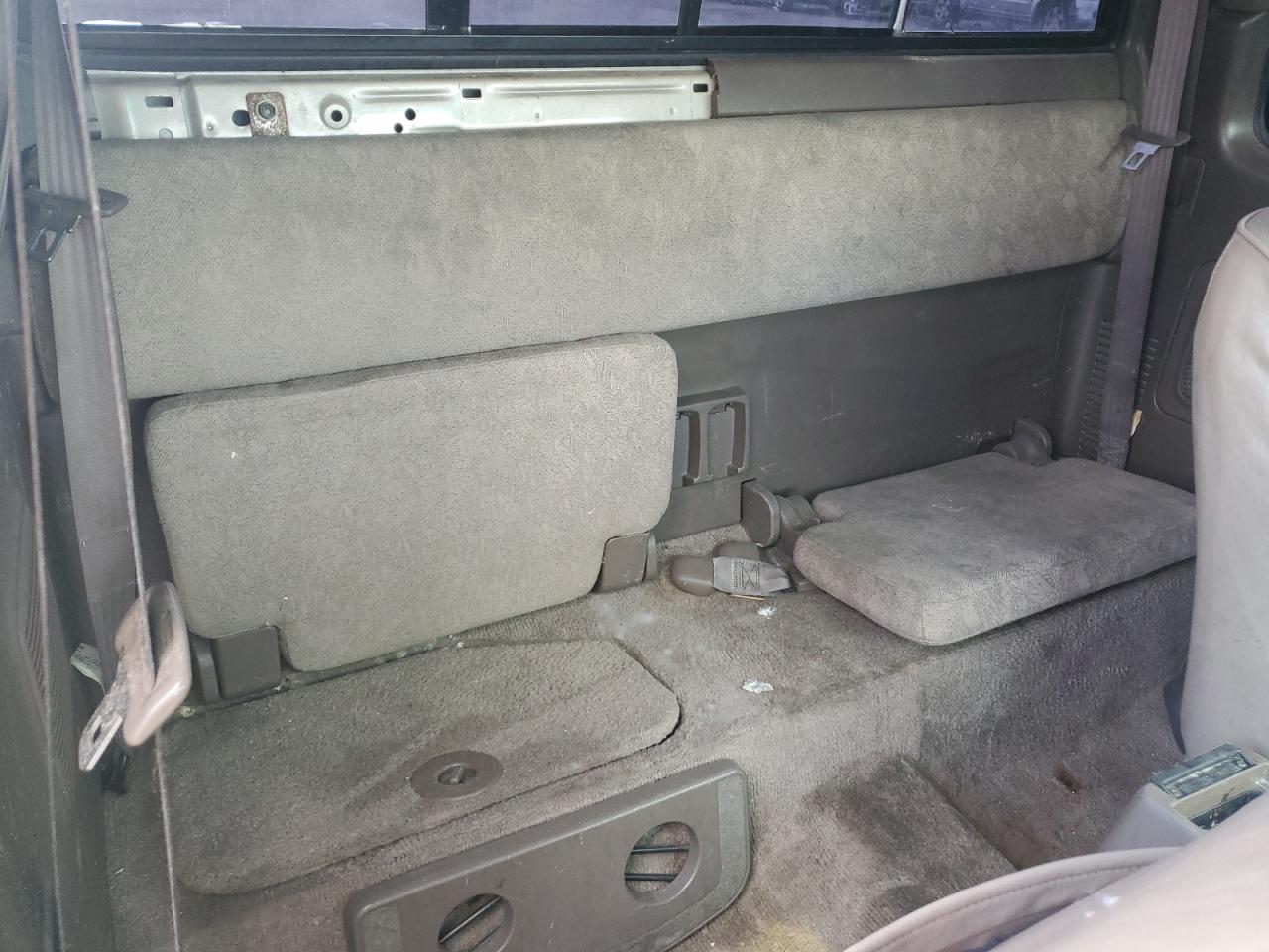 4TAVL52N8YZ617233 2000 Toyota Tacoma Xtracab