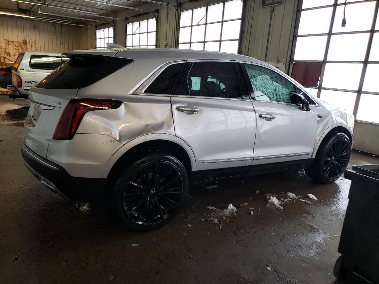 1GYKNCRS8LZ123667 2020 Cadillac Xt5 Premium Luxury