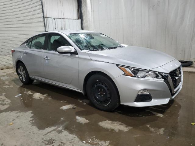  NISSAN ALTIMA 2019 Srebrny