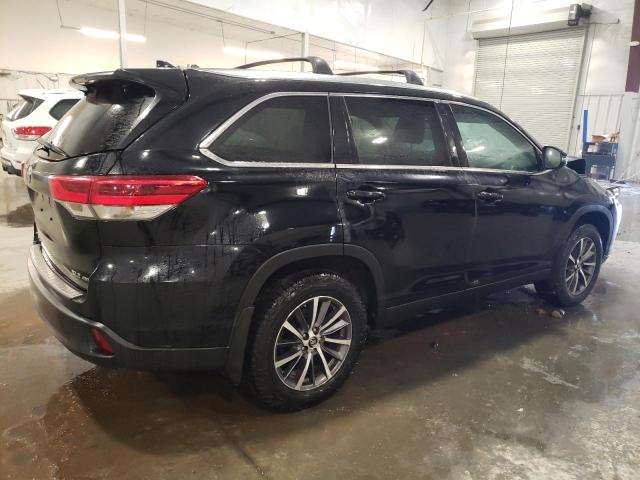 VIN 5TDJZRFH8KS702563 2019 Toyota Highlander, SE no.3