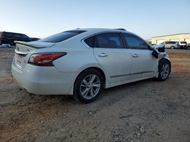 1N4AL3AP3FC132840 | 2015 NISSAN ALTIMA 2.5