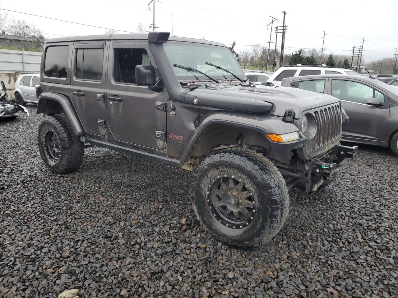 1C4HJXFG2JW269452 2018 Jeep Wrangler Unlimited Rubicon