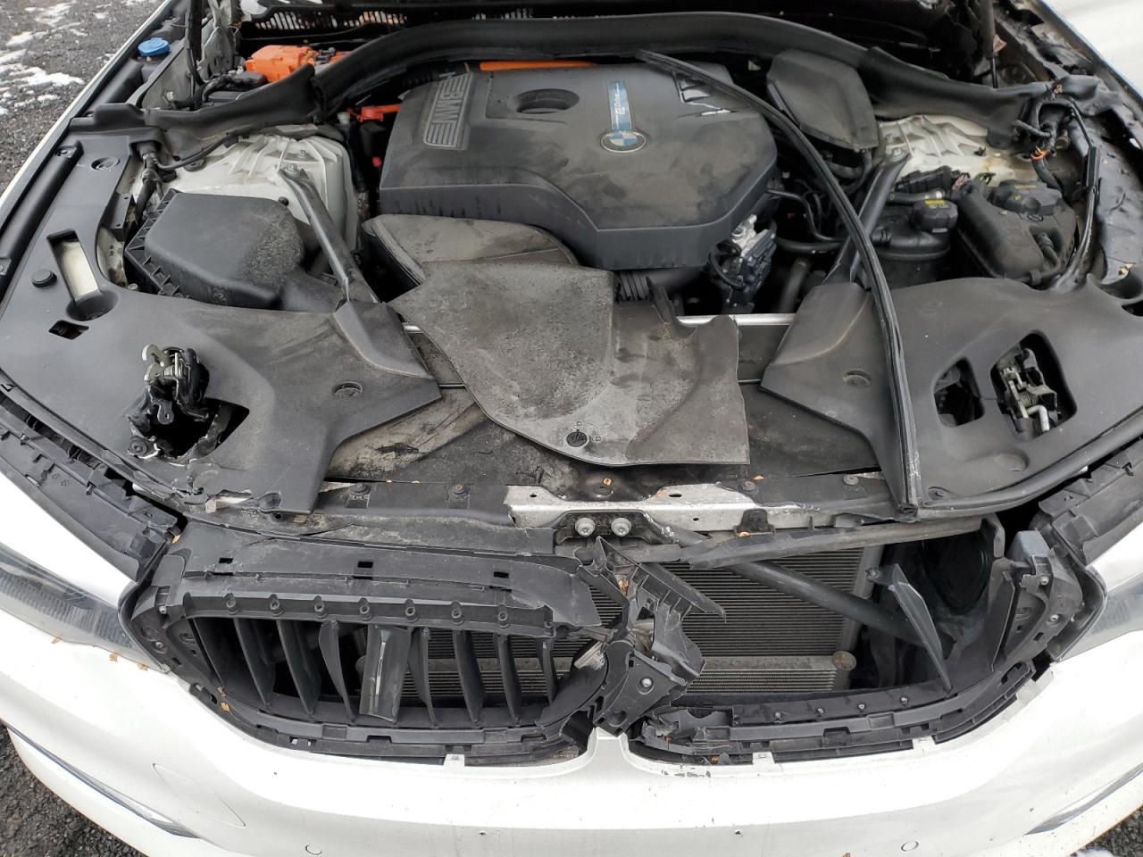 WBAJB1C54JB083897 2018 BMW 530Xe