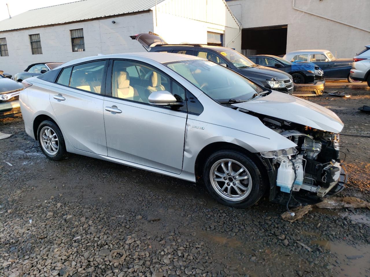 2017 Toyota Prius vin: JTDKBRFU6H3574792