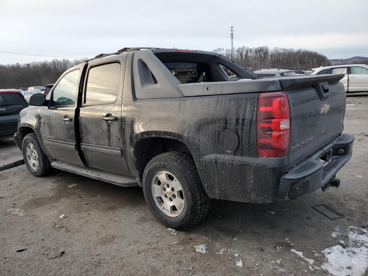 3GNTKEE3XBG260970 2011 Chevrolet Avalanche Ls