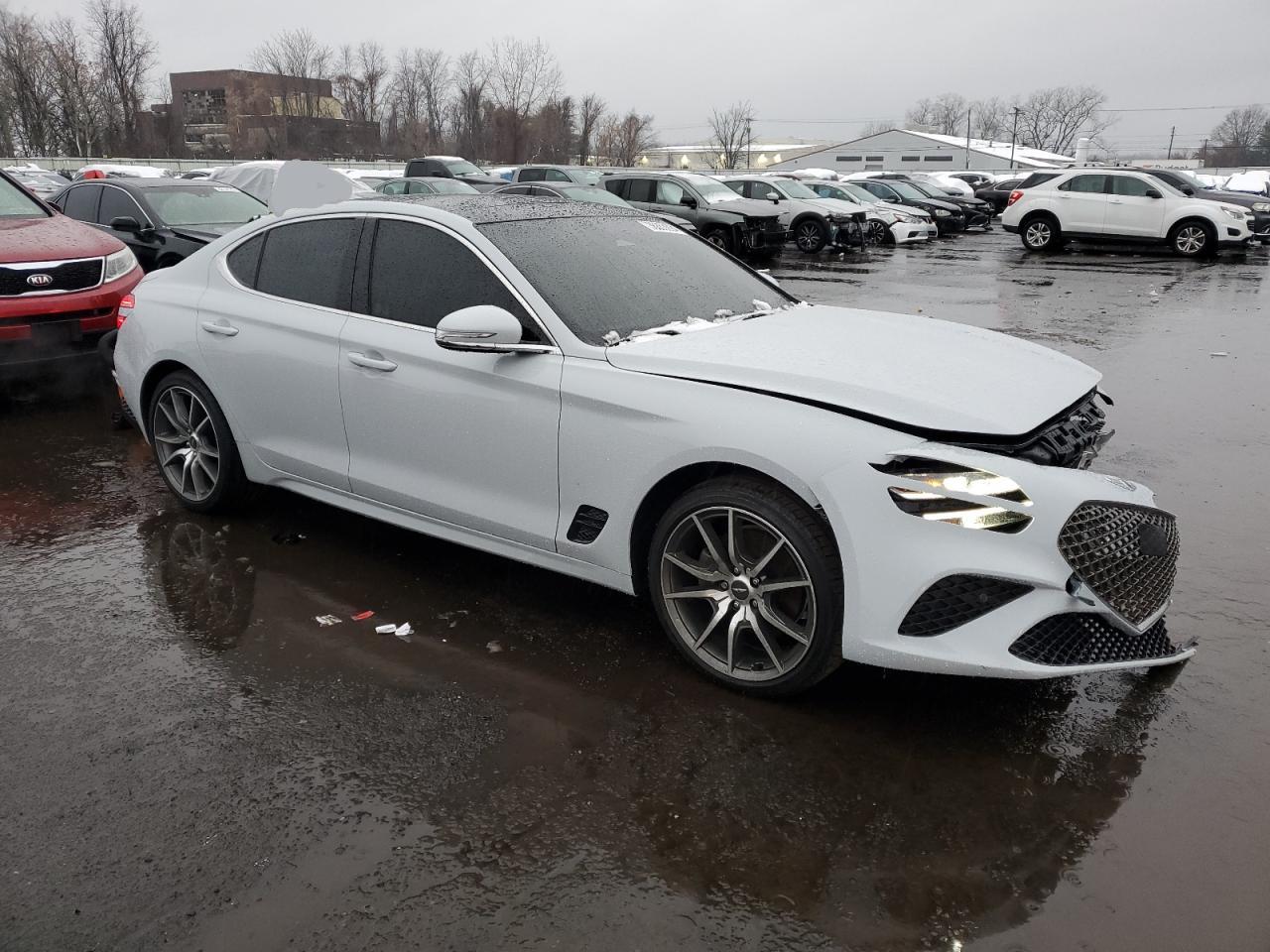 2022 Genesis G70 Base vin: KMTG34TAXNU093161