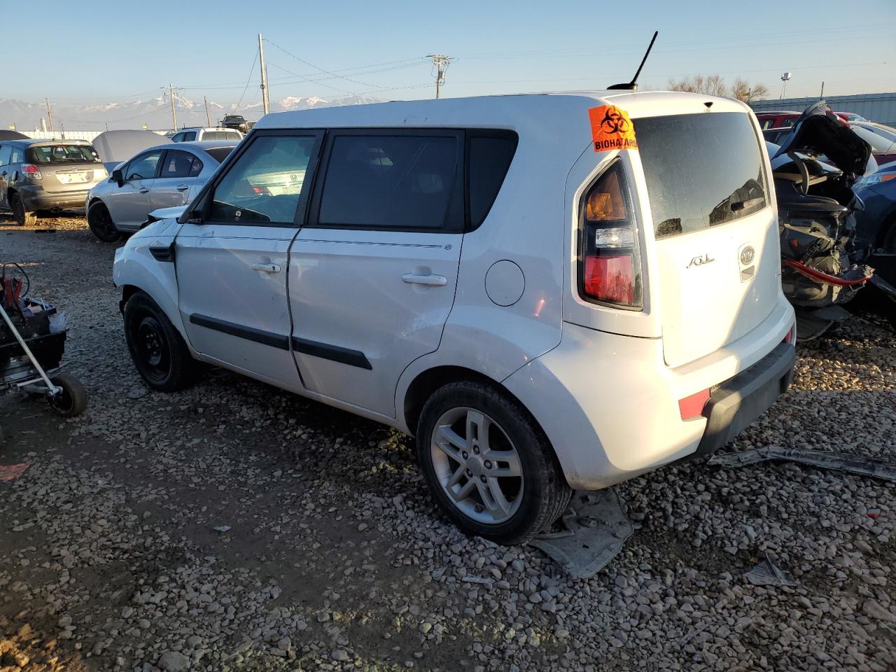 KNDJT2A21B7286474 2011 Kia Soul +