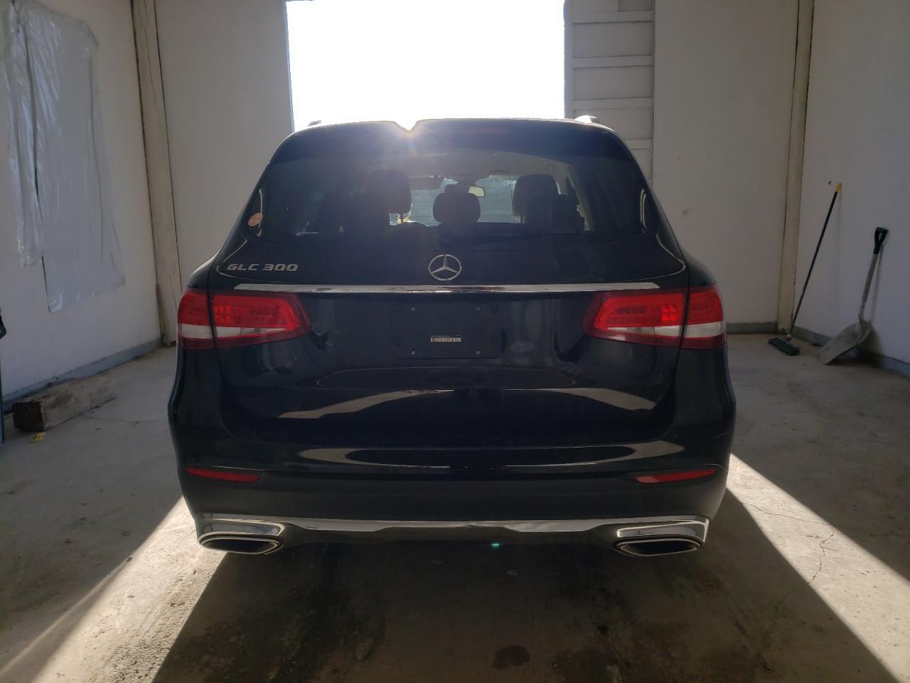 2019 Mercedes-Benz Glc 300 vin: WDC0G4JBXKF668711