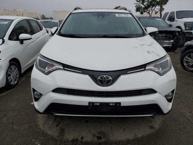 2T3WFREV8HW387180 | 2017 TOYOTA RAV4 XLE