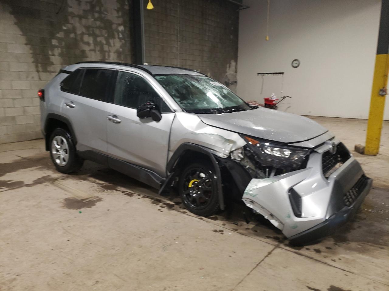 2T3F1RFV9LW103691 2020 Toyota Rav4 Le