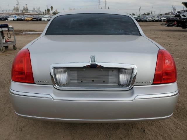 2007 Lincoln Town Car Signature Limited VIN: 1LNHM82V17Y629367 Lot: 82631813