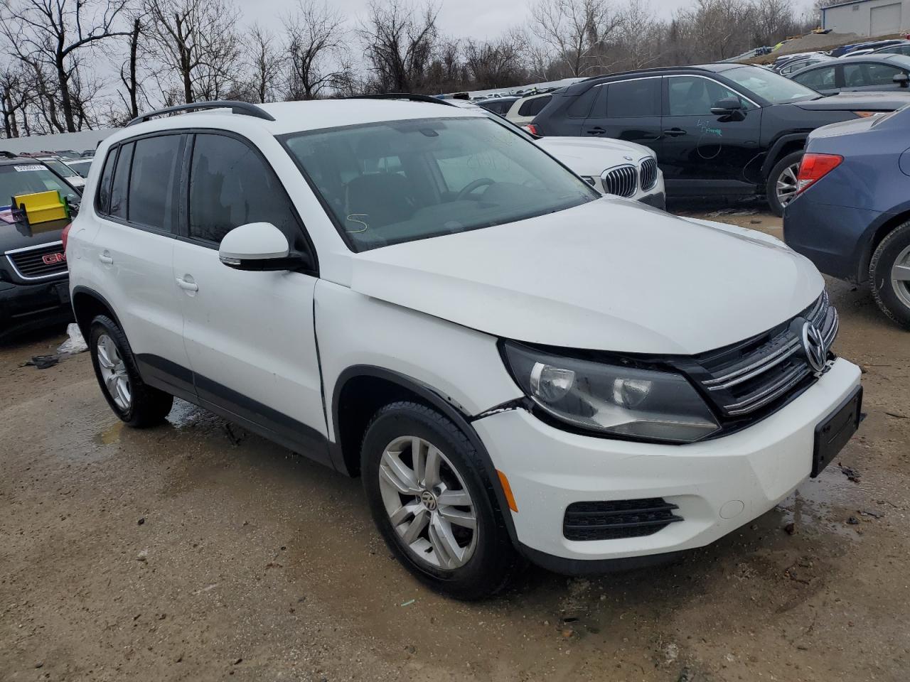 WVGAV7AX1HK001731 2017 Volkswagen Tiguan S