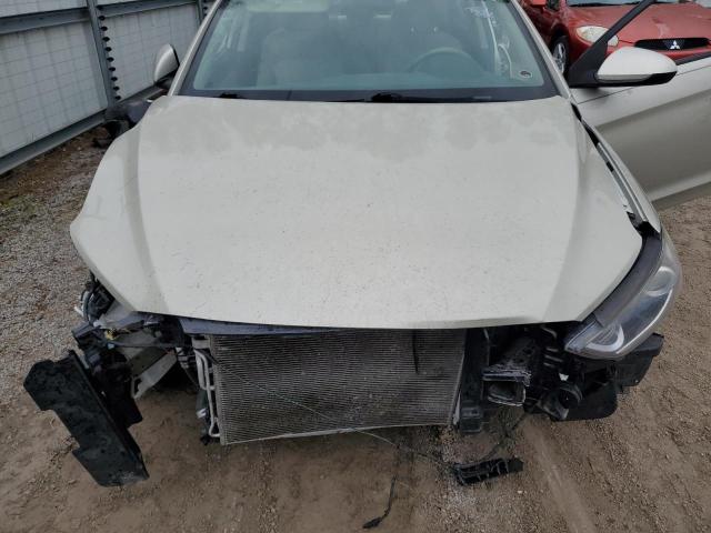 2018 HYUNDAI ELANTRA SE 5NPD84LF2JH229463
