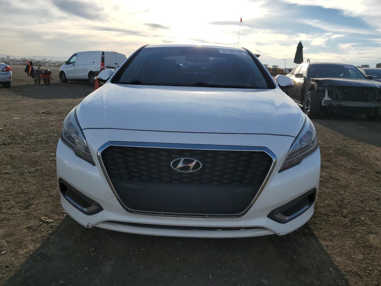 2016 Hyundai Sonata Hybrid vin: KMHE24L16GA034830