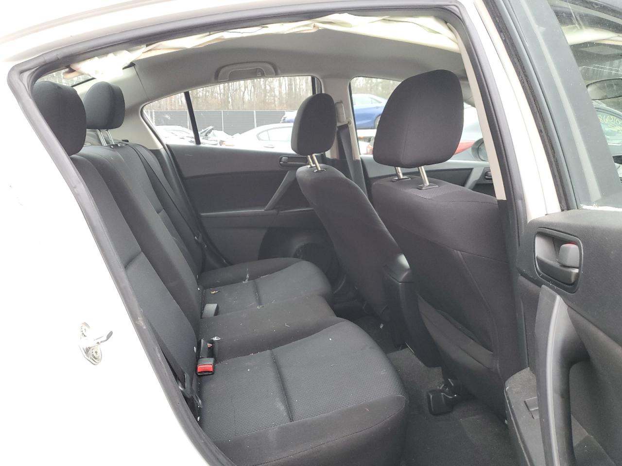 JM1BL1UG8B1498104 2011 Mazda 3 I