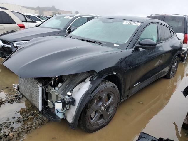 Lot #2453032660 2021 FORD MUSTANG MA salvage car