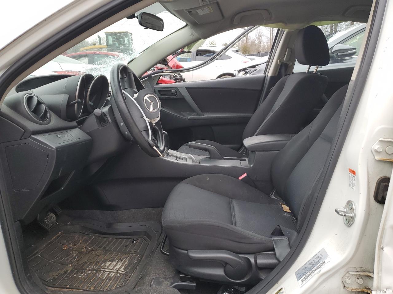 JM1BL1UG8B1498104 2011 Mazda 3 I
