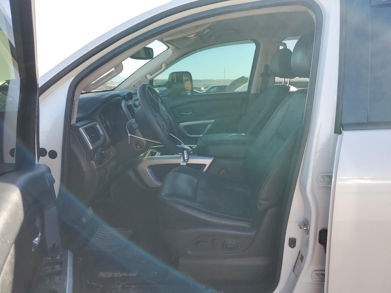 2017 Nissan Titan Sv vin: 1N6AA1E51HN527990