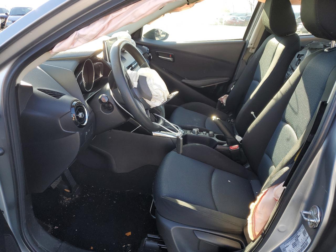 3MYDLBZV5GY101975 2016 Toyota Scion Ia