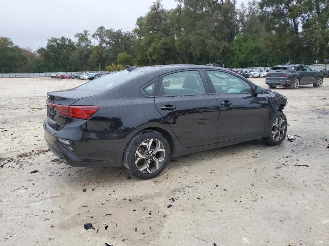 3KPF24AD9ME353377 Kia Forte FE 3